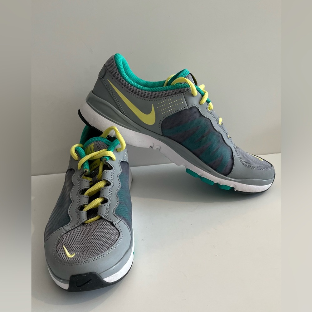 WOMENS NIKE FLEX TR2 RUNNING SHOES